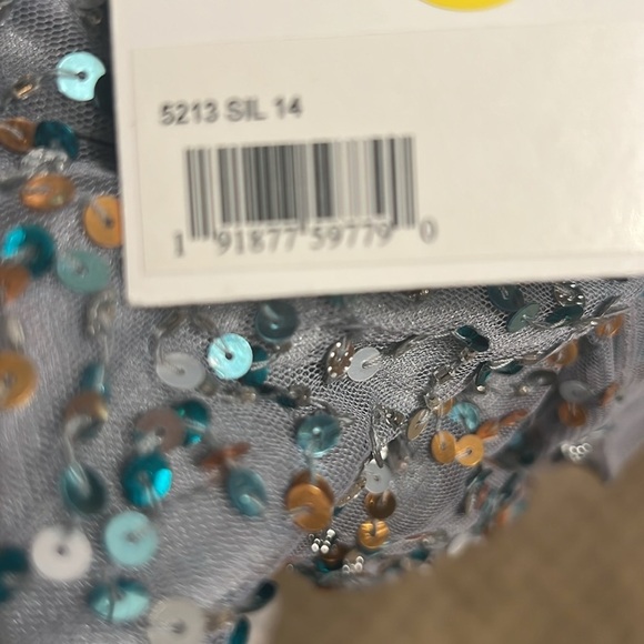 Mac Duggal 5213 NWT MULTI-COLORED SEQUIN LONG SLEEVE GOWN - Picture 10 of 10